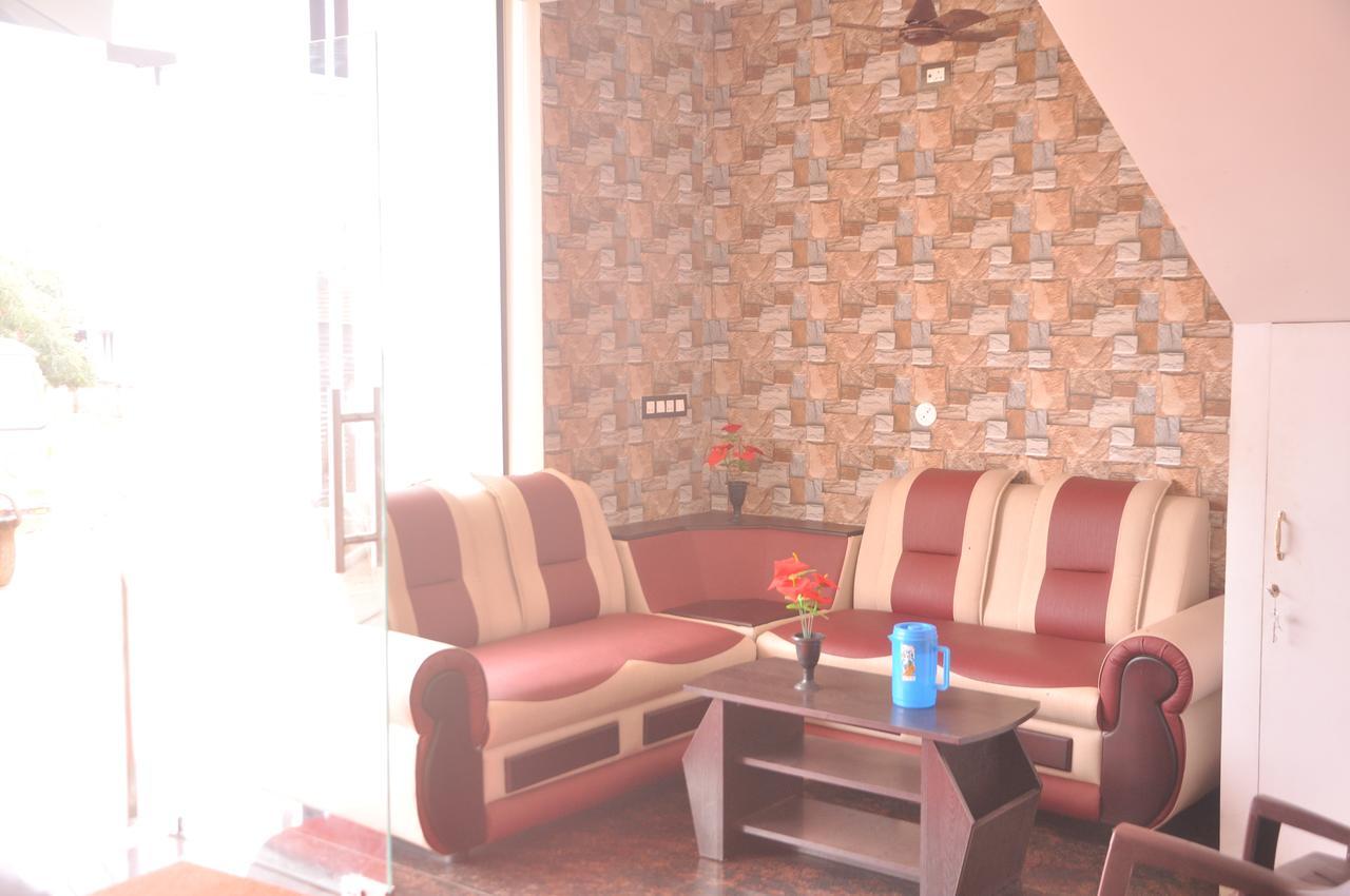 Hotel Sr Residency Rāmeswaram Екстериор снимка